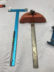 428946