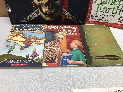 428987