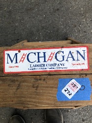 441649