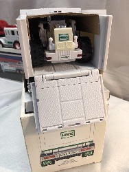 497808