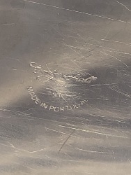 537427
