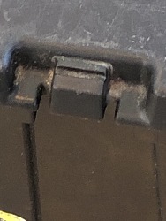 538883