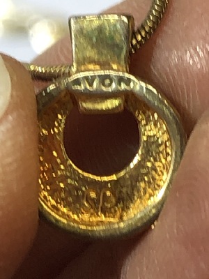 541374