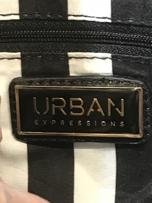 541821