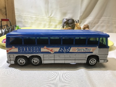 541876