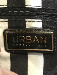 541821