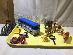 541874