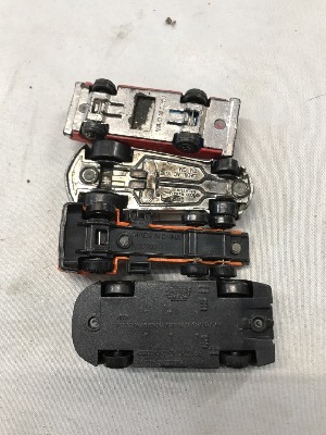 542618