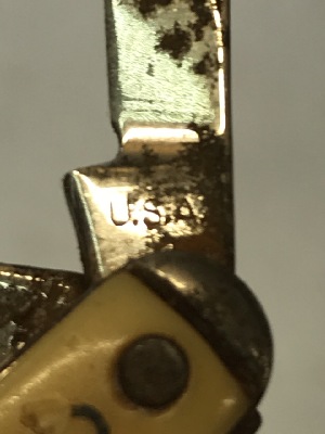 543081