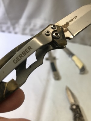 543083