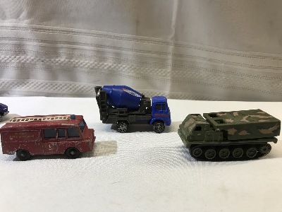 543182