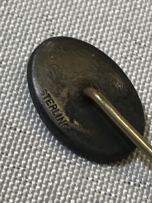 543735