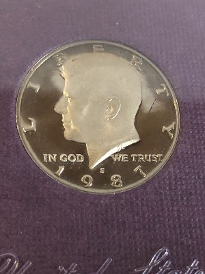 543740