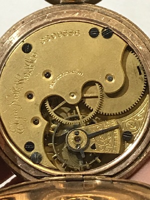 543803