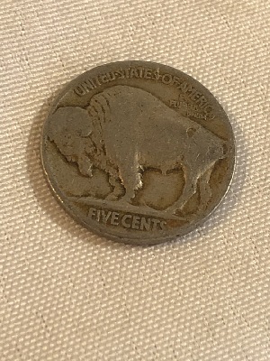 543822