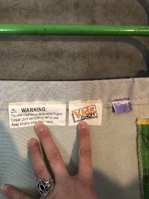543865