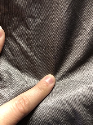 543942