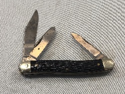 542305