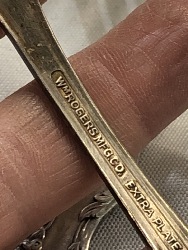 542469