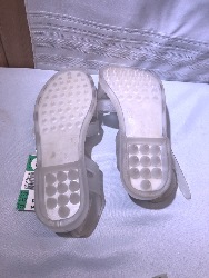 542572
