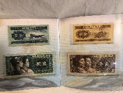 543677