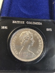 543701