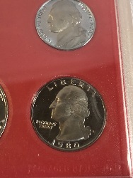 543713