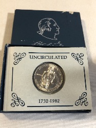 543736