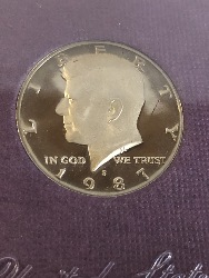 543740