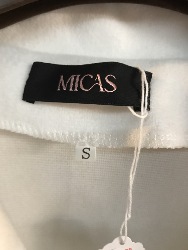 543996