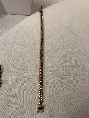 545825