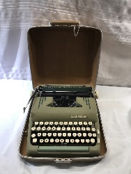 544438