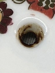 545628
