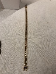 545825