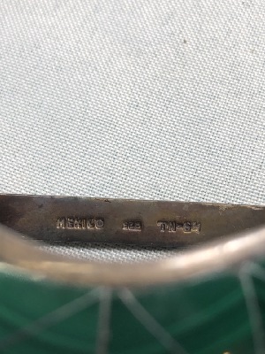 548243