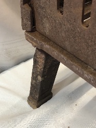 547057
