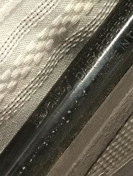 547437
