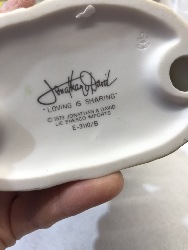 548071