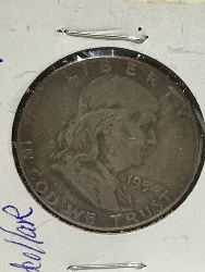 548223