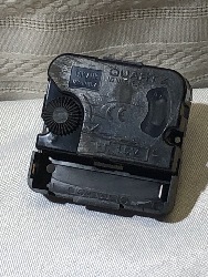 548565