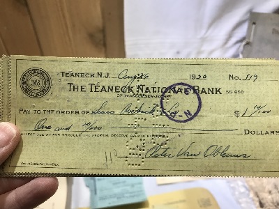 549338