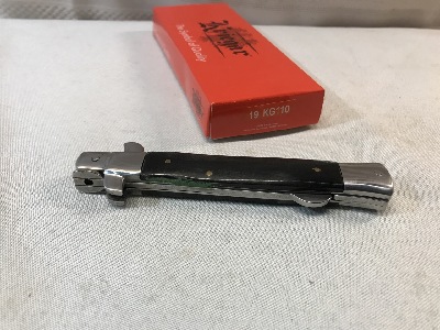 551083