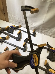550258