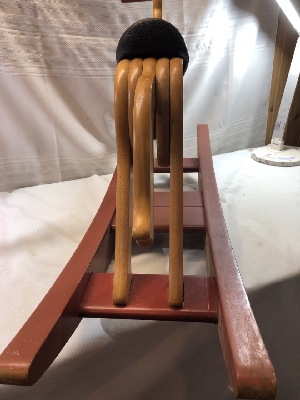 551900
