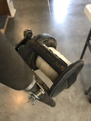 552319