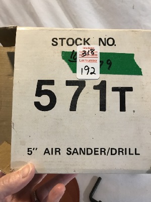 552854