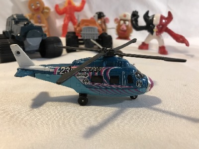 552921