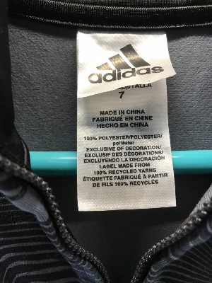 553405