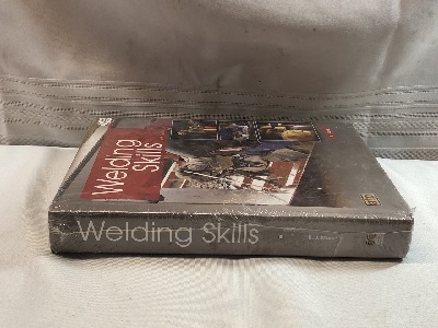 553816