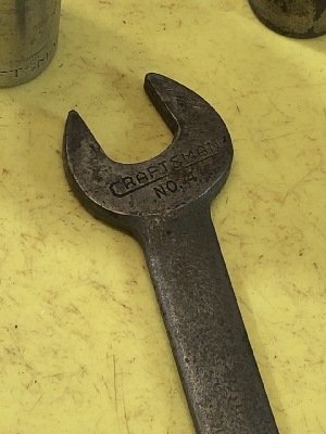 554085